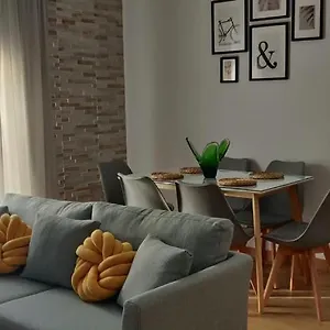 Crisana Apartamento