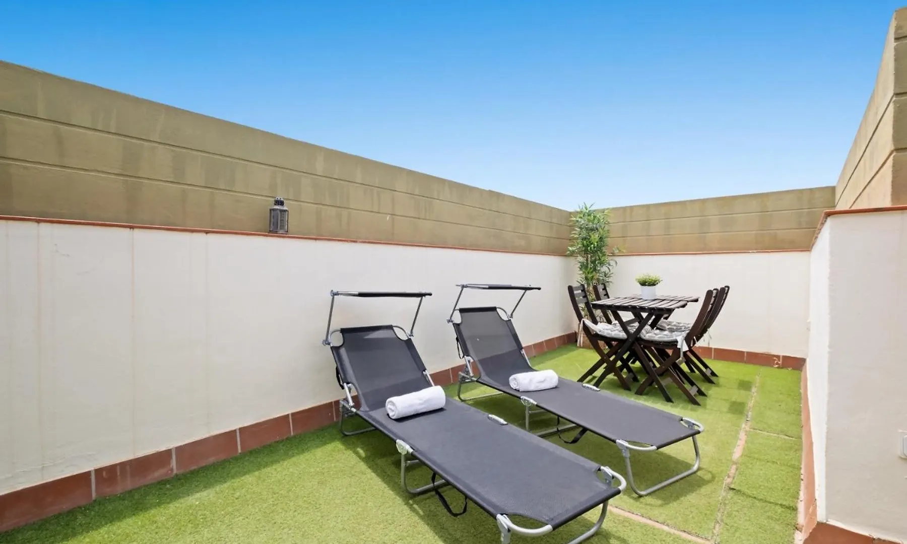 公寓 马拉加Casita En Pedregalejo Con Terraza公寓
